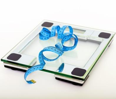Weigh yourself regularly to lose weight